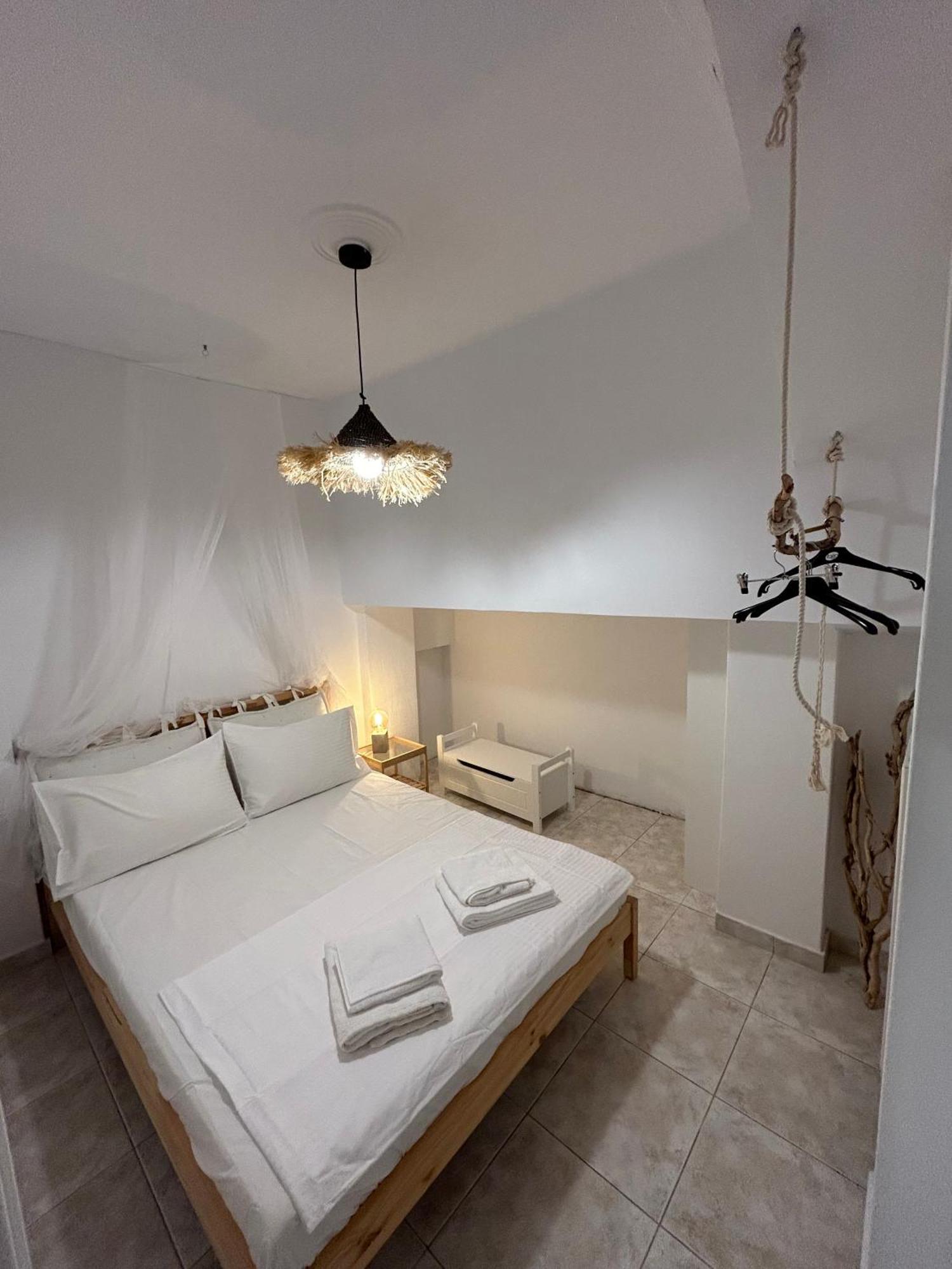 Παγώνα, By The Sea Apartman Pefkí Kültér fotó