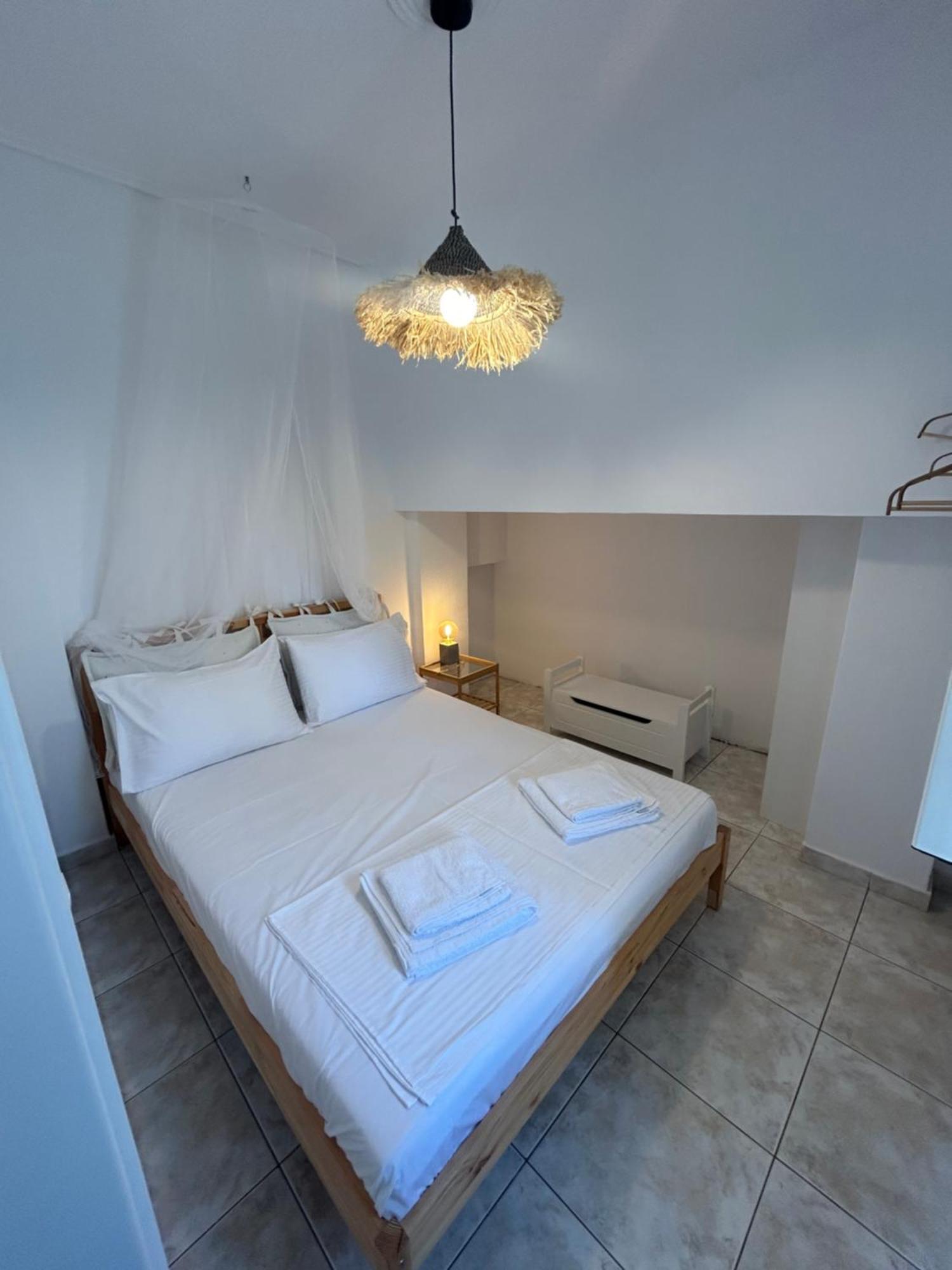 Παγώνα, By The Sea Apartman Pefkí Kültér fotó