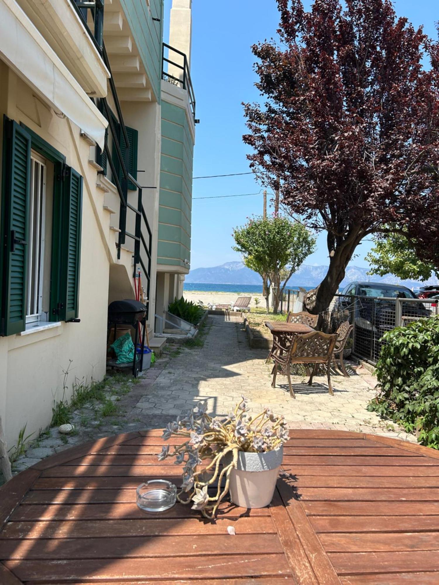 Παγώνα, By The Sea Apartman Pefkí Kültér fotó